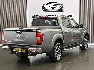 Used 2019 Nissan Navara Tekna Grey - Interior and Exterior details 4