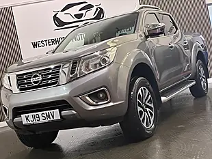 Used 2019 Nissan Navara Tekna Grey - Interior and Exterior details 6