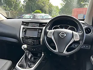 Used 2019 Nissan Navara Tekna Shr Dcb Grey - Interior and Exterior details 14