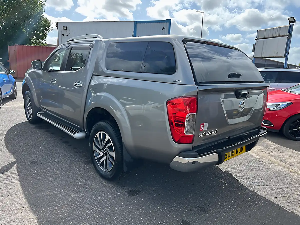 Used 2019 Nissan Navara Tekna Shr Dcb Grey - Interior and Exterior details 2
