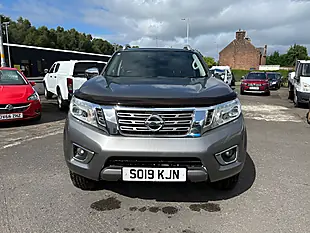 Used 2019 Nissan Navara Tekna Shr Dcb Grey - Interior and Exterior details 4
