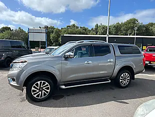 Used 2019 Nissan Navara Tekna Shr Dcb Grey - Interior and Exterior details 6