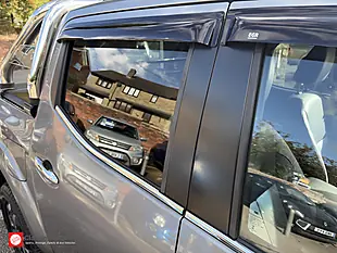 Used 2019 Nissan Navara Tekna Twilight Grey - Interior and Exterior details 11