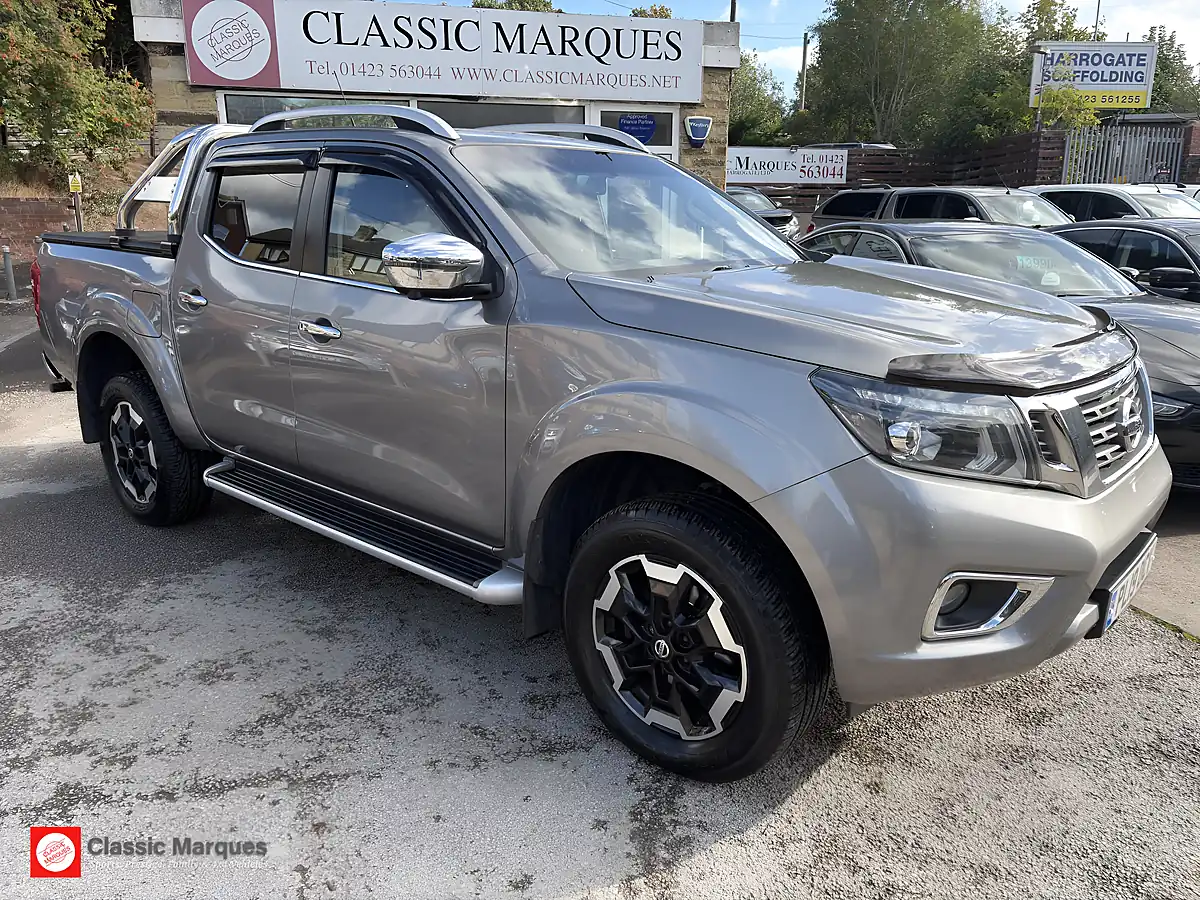 Used 2019 Nissan Navara Tekna Twilight Grey - Interior and Exterior details 6