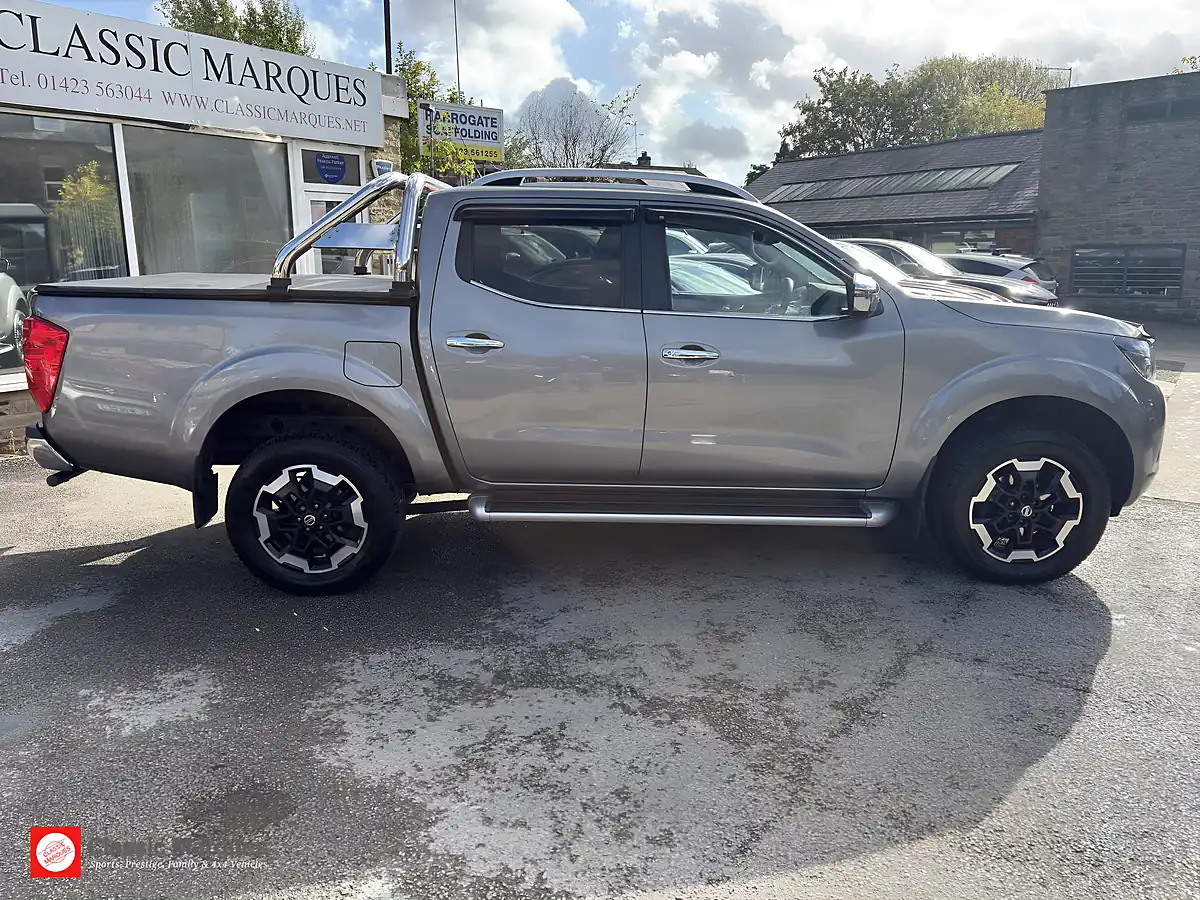 Used 2019 Nissan Navara Tekna Twilight Grey - Interior and Exterior details 7