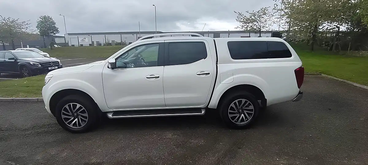 Used 2019 Nissan Navara Tekna White - Interior and Exterior details 2