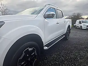 Used 2019 Nissan Navara Tekna White - Interior and Exterior details 13