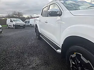 Used 2019 Nissan Navara Tekna White - Interior and Exterior details 14