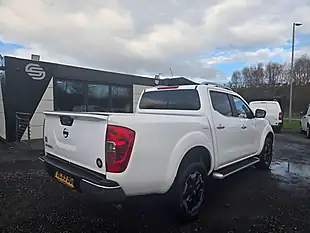 Used 2019 Nissan Navara Tekna White - Interior and Exterior details 5