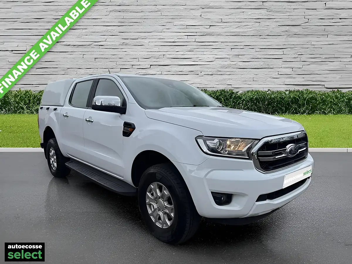 Used 2019 Nissan Navara Tekna White - Interior and Exterior details 11