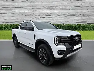 Used 2019 Nissan Navara Tekna White - Interior and Exterior details 5