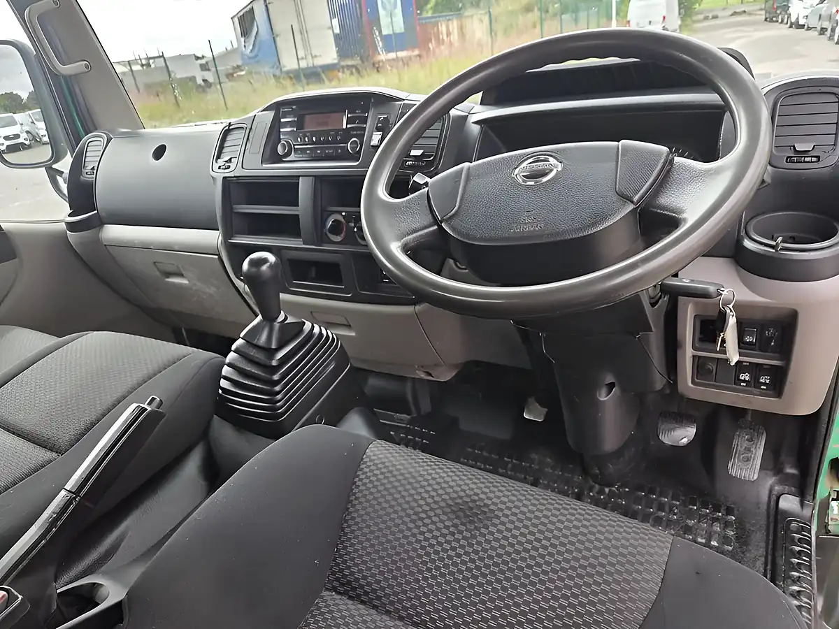Used 2019 Nissan Nt400 Cabstar 35.13 Lwb White - Interior and Exterior details 9