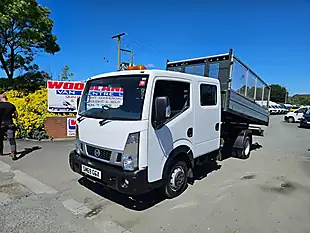 Used 2019 Nissan Nt400 Cabstar 35.15 Lwb Crew Cab Tipper Grey - Interior and Exterior details 4