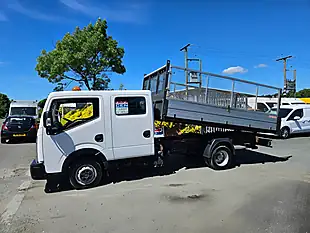 Used 2019 Nissan Nt400 Cabstar 35.15 Lwb Crew Cab Tipper Grey - Interior and Exterior details 5