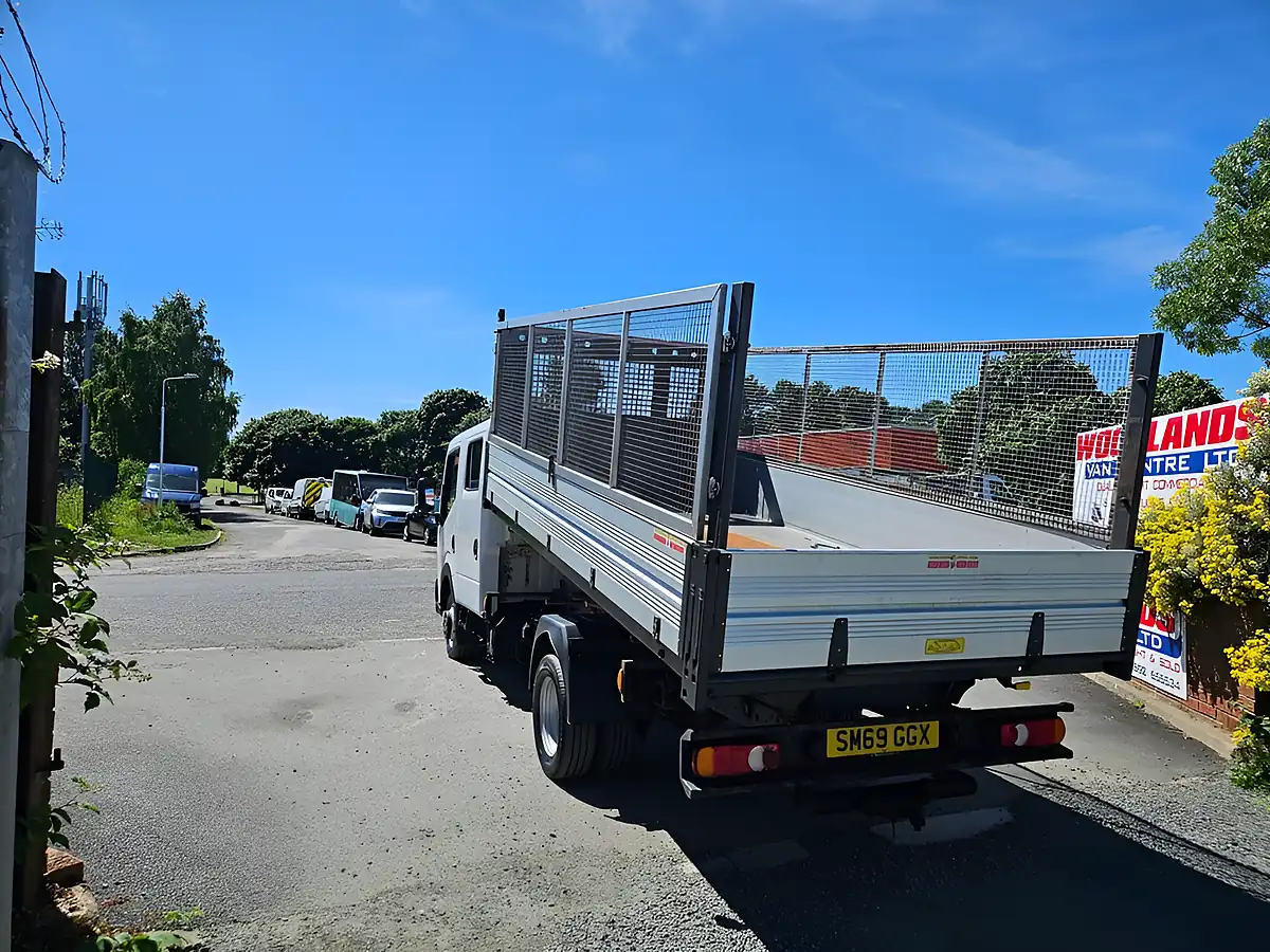 Used 2019 Nissan Nt400 Cabstar 35.15 Lwb Crew Cab Tipper Grey - Interior and Exterior details 6
