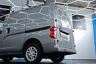 Used 2019 Nissan NV200 Tekna Grey - Interior and Exterior details 10