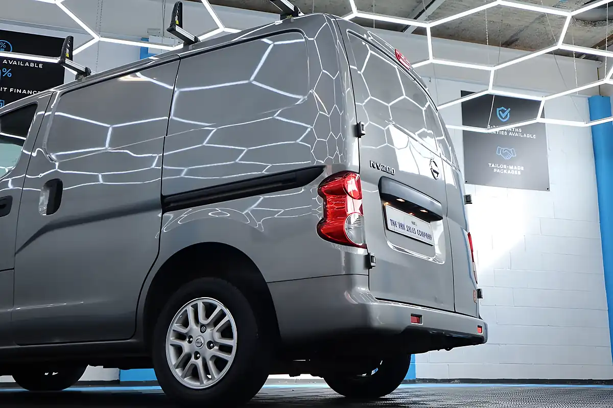 Used 2019 Nissan NV200 Tekna Grey - Interior and Exterior details 10