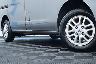Used 2019 Nissan NV200 Tekna Grey - Interior and Exterior details 3
