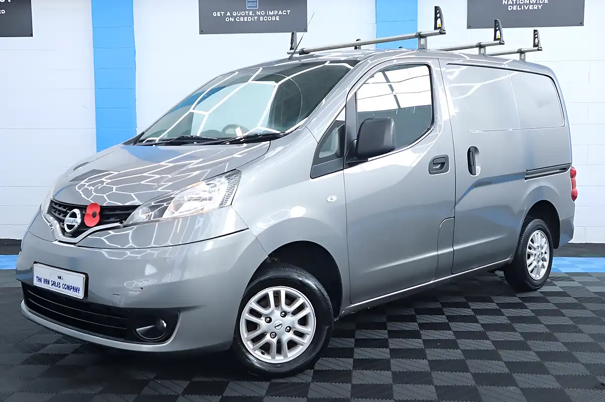 Used 2019 Nissan NV200 Tekna Grey - Interior and Exterior details 6