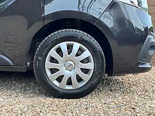 Used 2019 Nissan NV300 Acenta Black - Interior and Exterior details 12