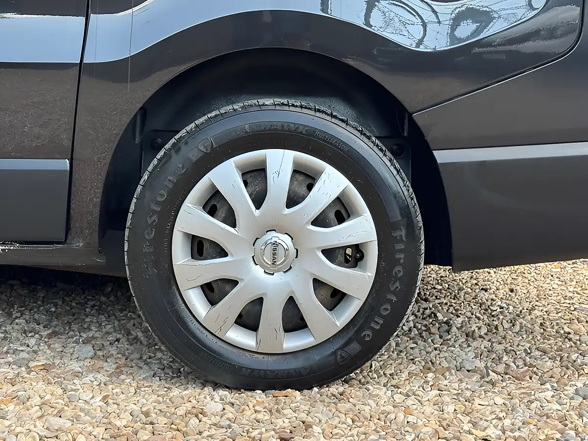Used 2019 Nissan NV300 Acenta Black - Interior and Exterior details 17