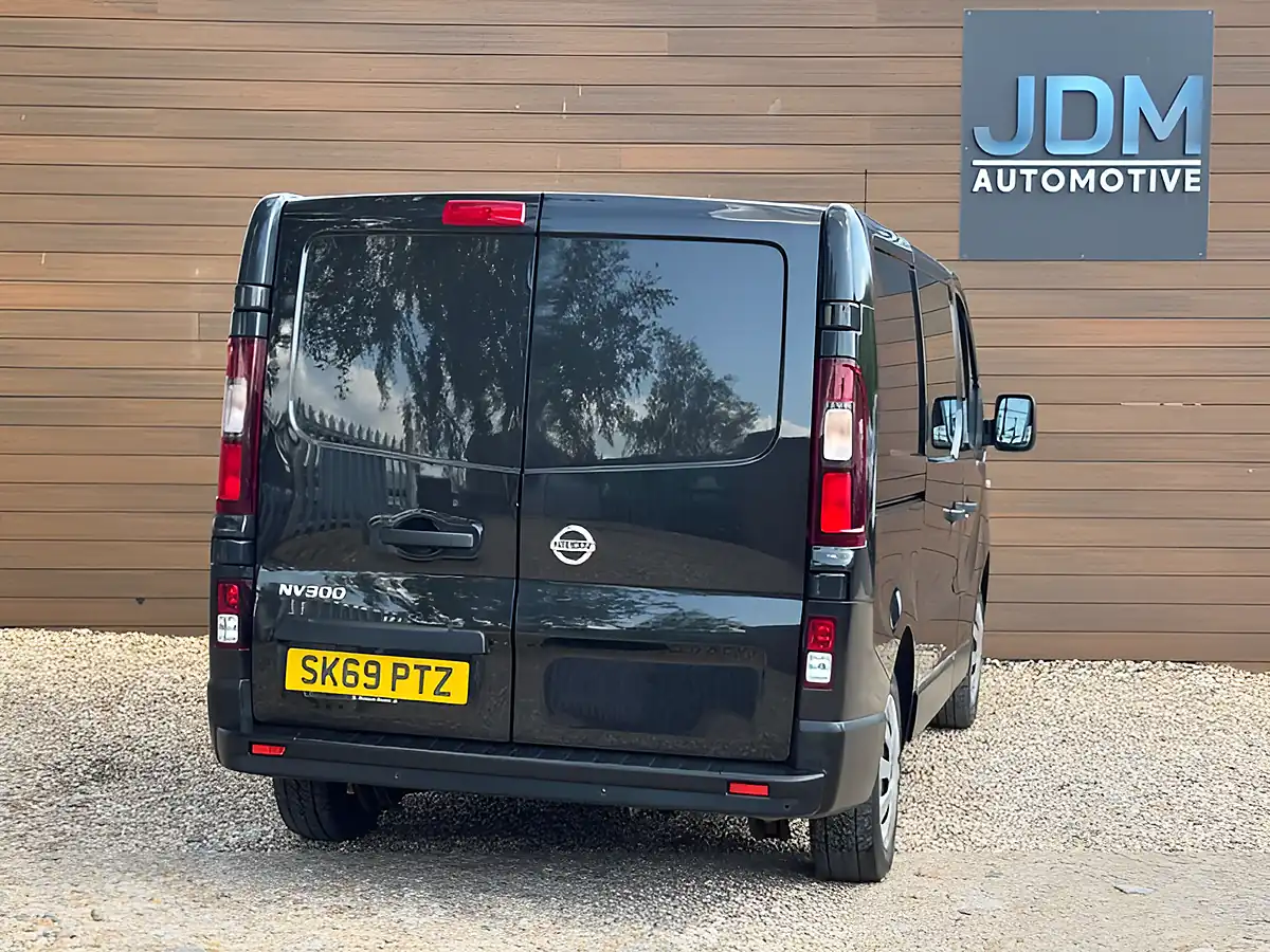 Used 2019 Nissan NV300 Acenta Black - Interior and Exterior details 3