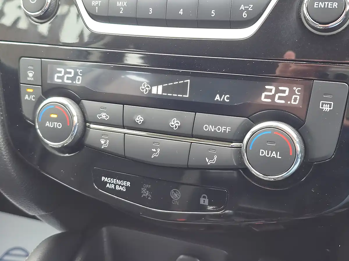 Used 2019 Nissan Qashqai Acenta Black - Interior and Exterior details 12