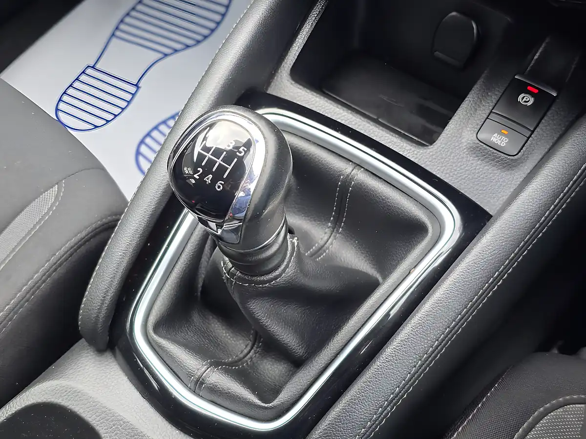 Used 2019 Nissan Qashqai Acenta Black - Interior and Exterior details 13