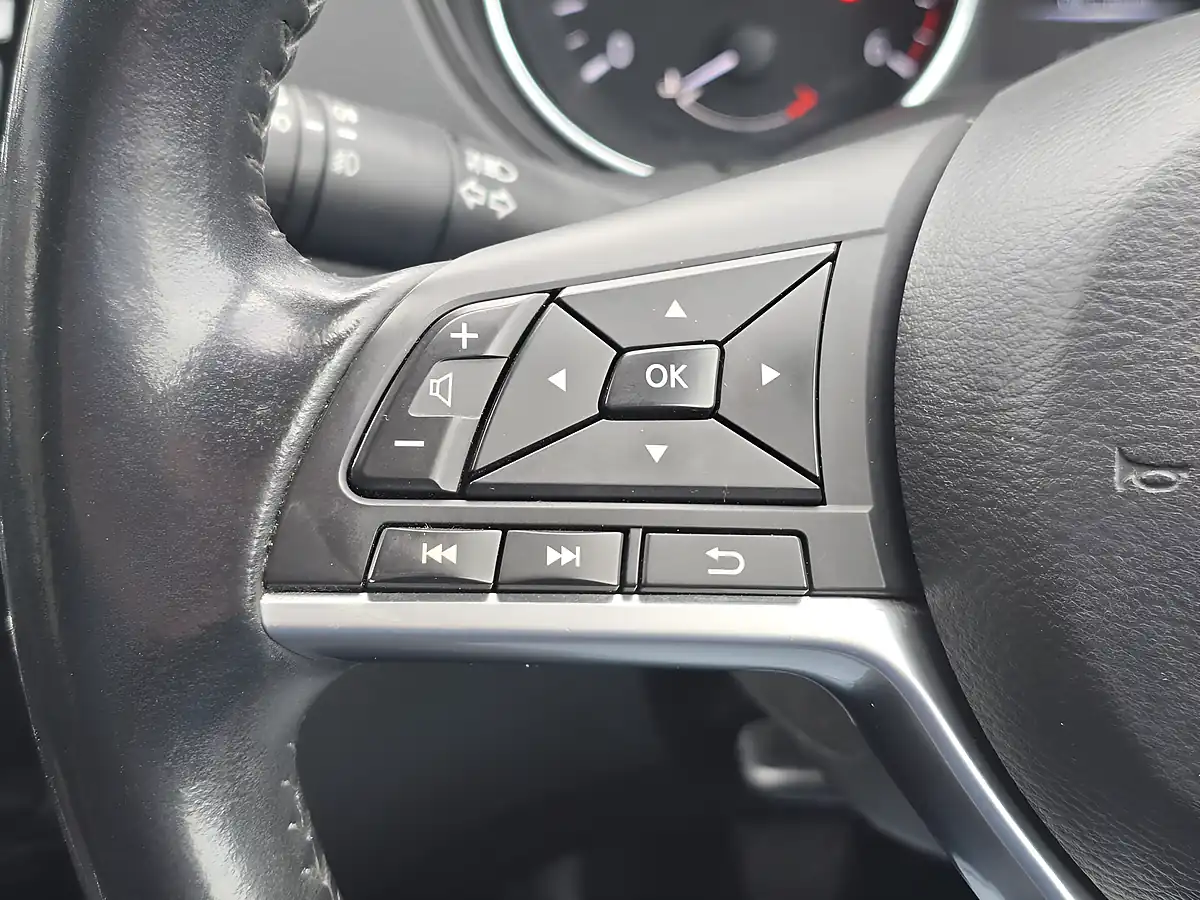 Used 2019 Nissan Qashqai Acenta Black - Interior and Exterior details 14