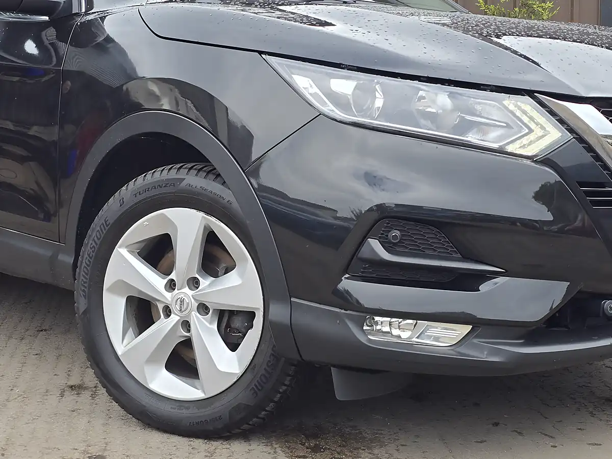 Used 2019 Nissan Qashqai Acenta Black - Interior and Exterior details 2