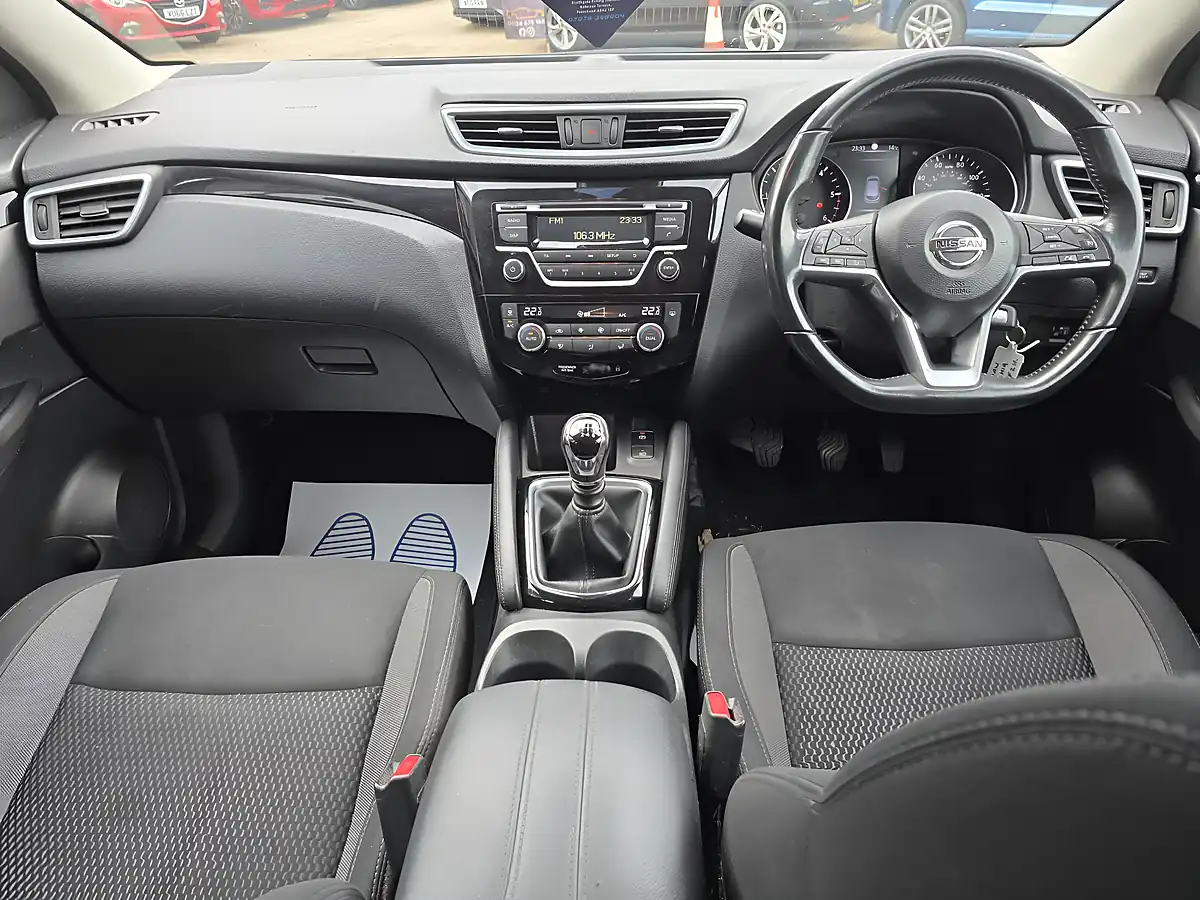 Used 2019 Nissan Qashqai Acenta Black - Interior and Exterior details 7