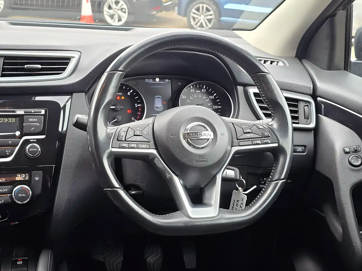 Used 2019 Nissan Qashqai Acenta Black - Interior and Exterior details 8