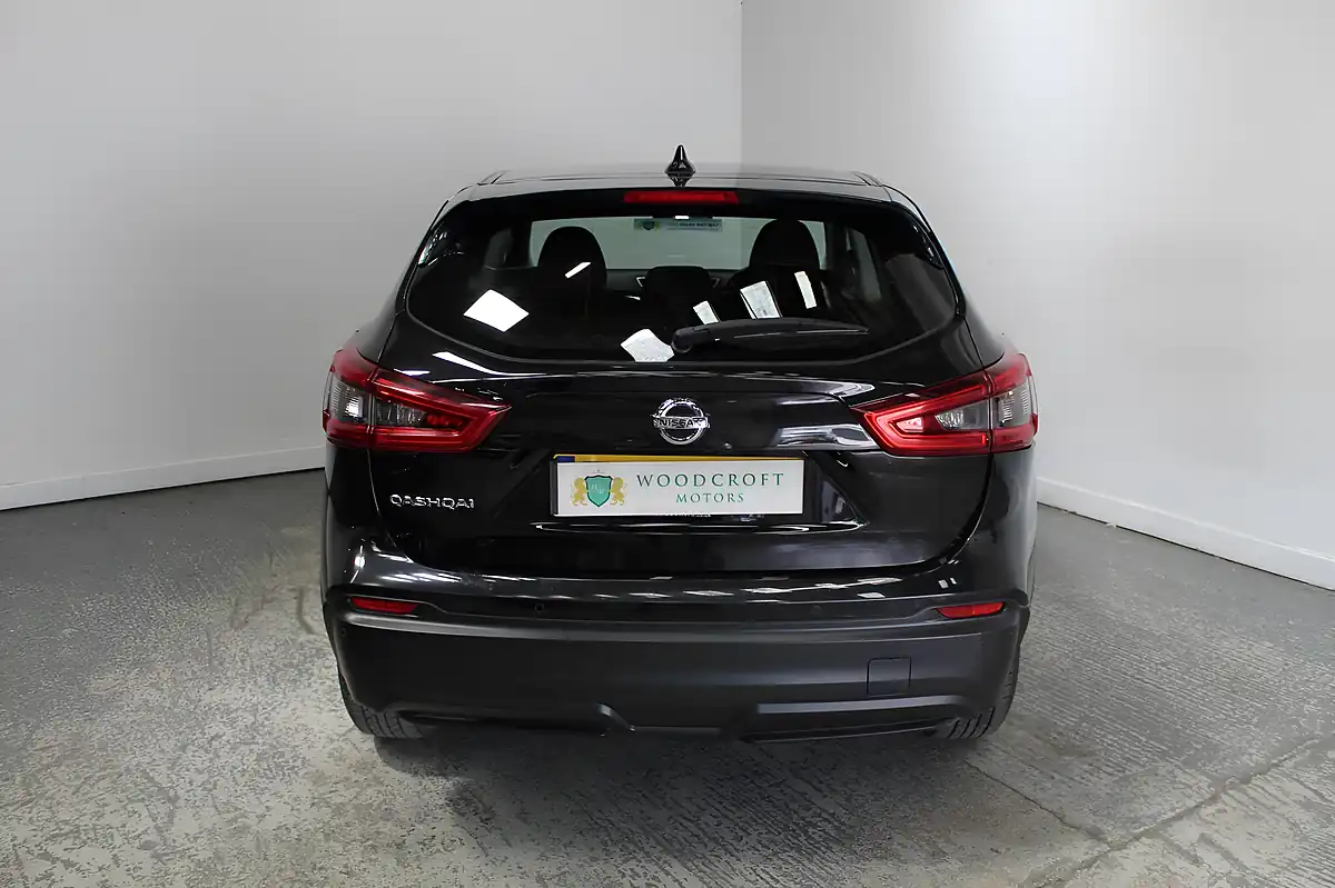 Used 2019 Nissan Qashqai Acenta Premium Black - Interior and Exterior details 10