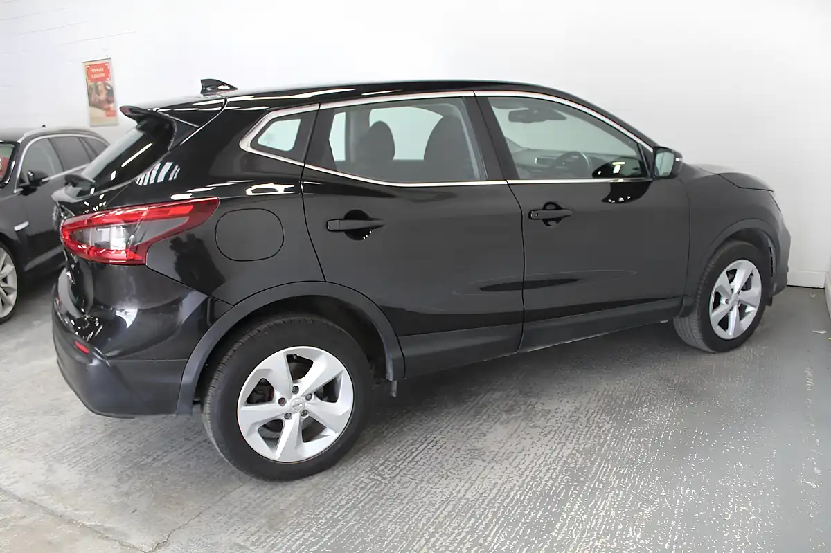 Used 2019 Nissan Qashqai Acenta Premium Black - Interior and Exterior details 8