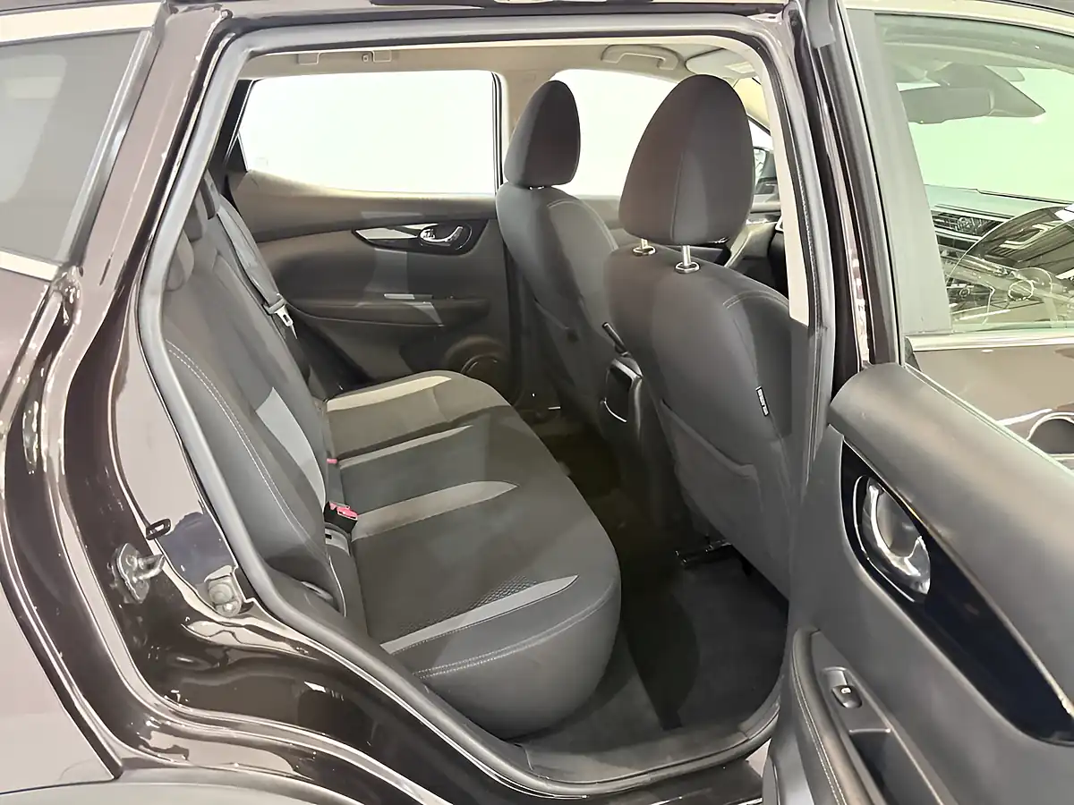 Used 2019 Nissan Qashqai Acenta Premium Black - Interior and Exterior details 11