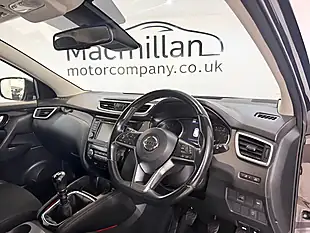 Used 2019 Nissan Qashqai Acenta Premium Black - Interior and Exterior details 15