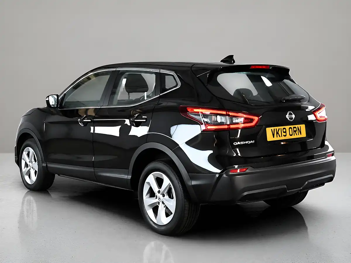 Used 2019 Nissan Qashqai Acenta Premium Black - Interior and Exterior details 2