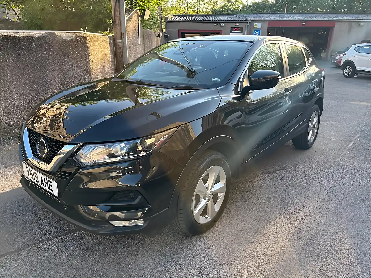 Used 2019 Nissan Qashqai Acenta Premium Black - Interior and Exterior details 5