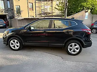 Used 2019 Nissan Qashqai Acenta Premium Black - Interior and Exterior details 6