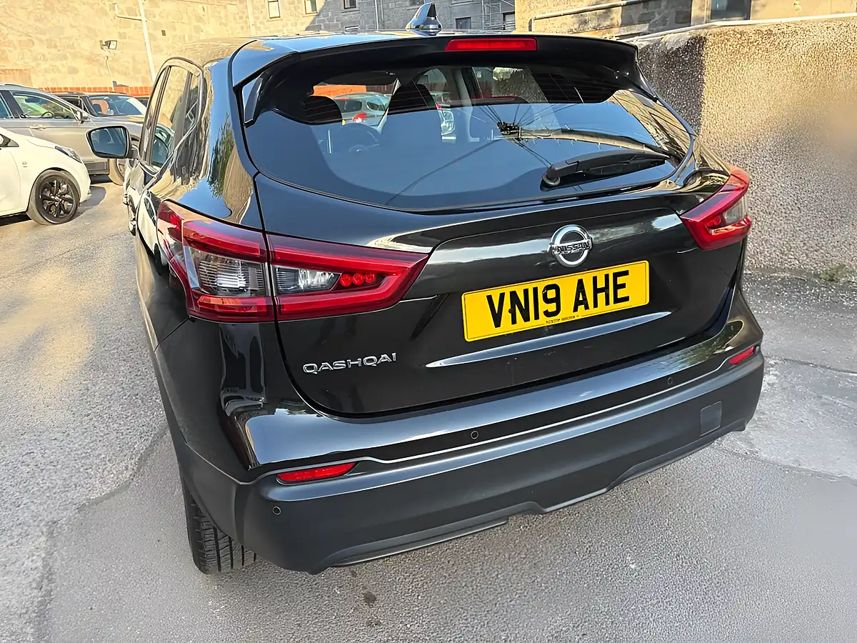 Used 2019 Nissan Qashqai Acenta Premium Black - Interior and Exterior details 7