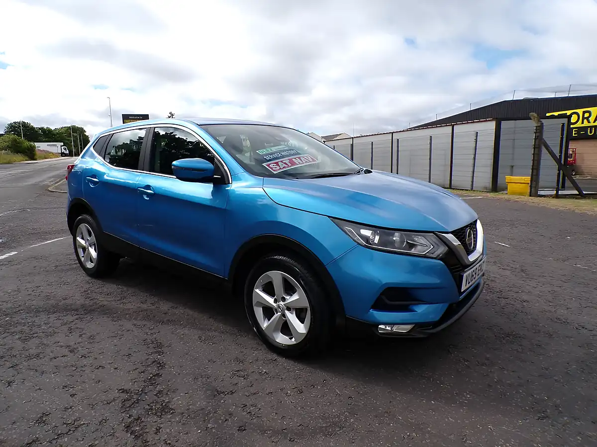 Used 2019 Nissan Qashqai Acenta Premium Blue - Interior and Exterior details 3