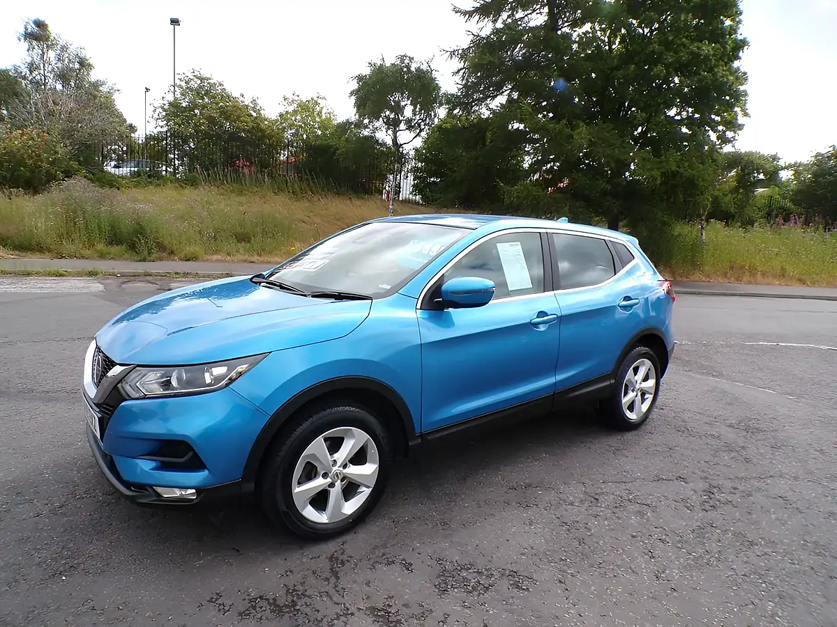 Used 2019 Nissan Qashqai Acenta Premium Blue - Interior and Exterior details 6