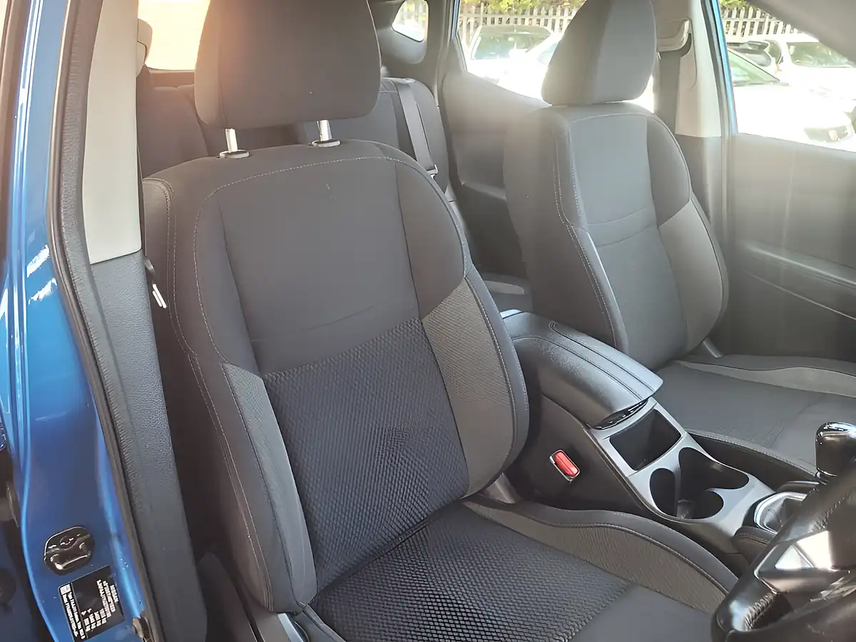 Used 2019 Nissan Qashqai Acenta Premium Blue - Interior and Exterior details 13