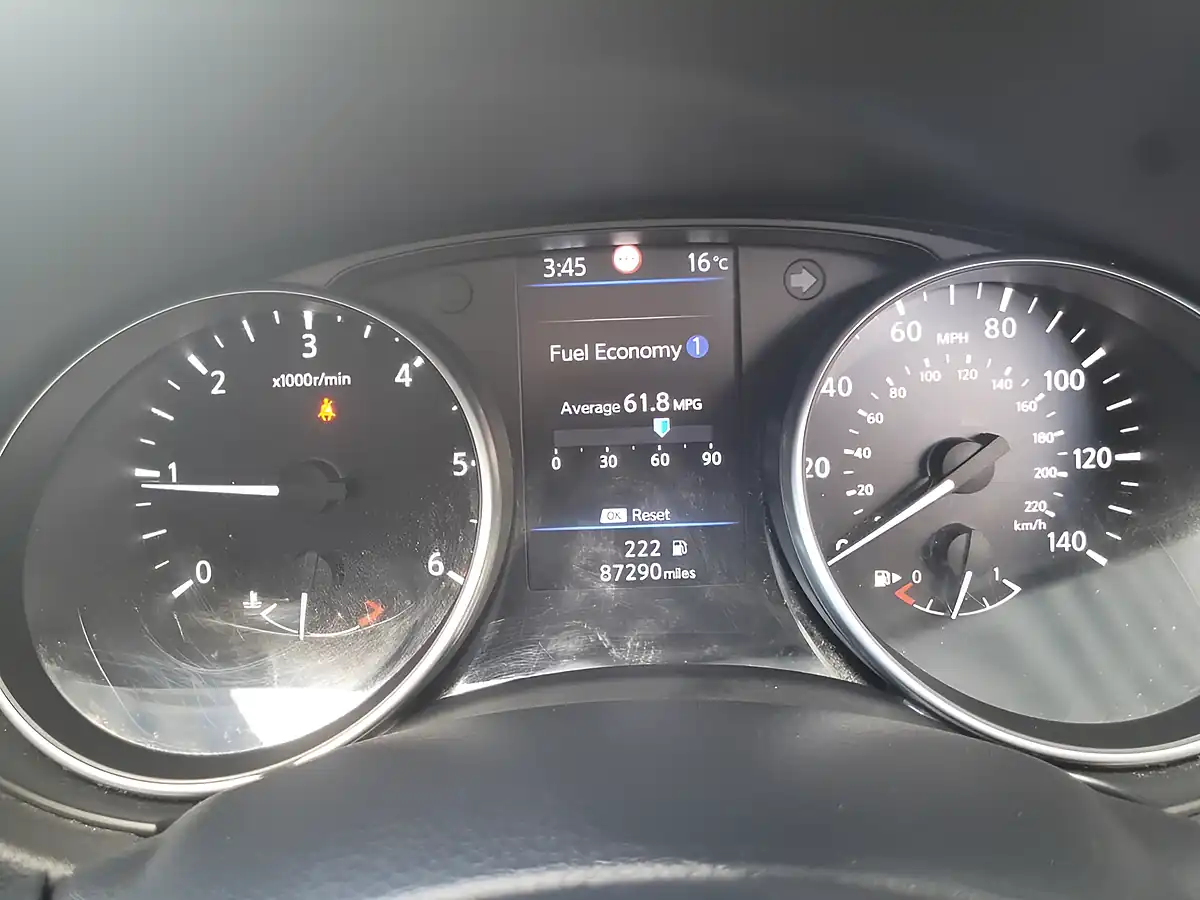 Used 2019 Nissan Qashqai Acenta Premium Blue - Interior and Exterior details 19