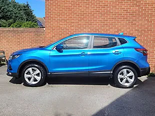 Used 2019 Nissan Qashqai Acenta Premium Blue - Interior and Exterior details 2