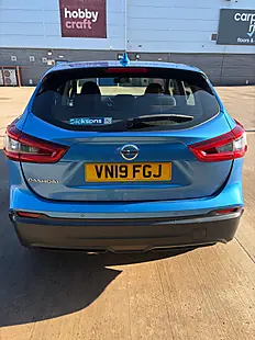 Used 2019 Nissan Qashqai Acenta Premium Blue - Interior and Exterior details 4