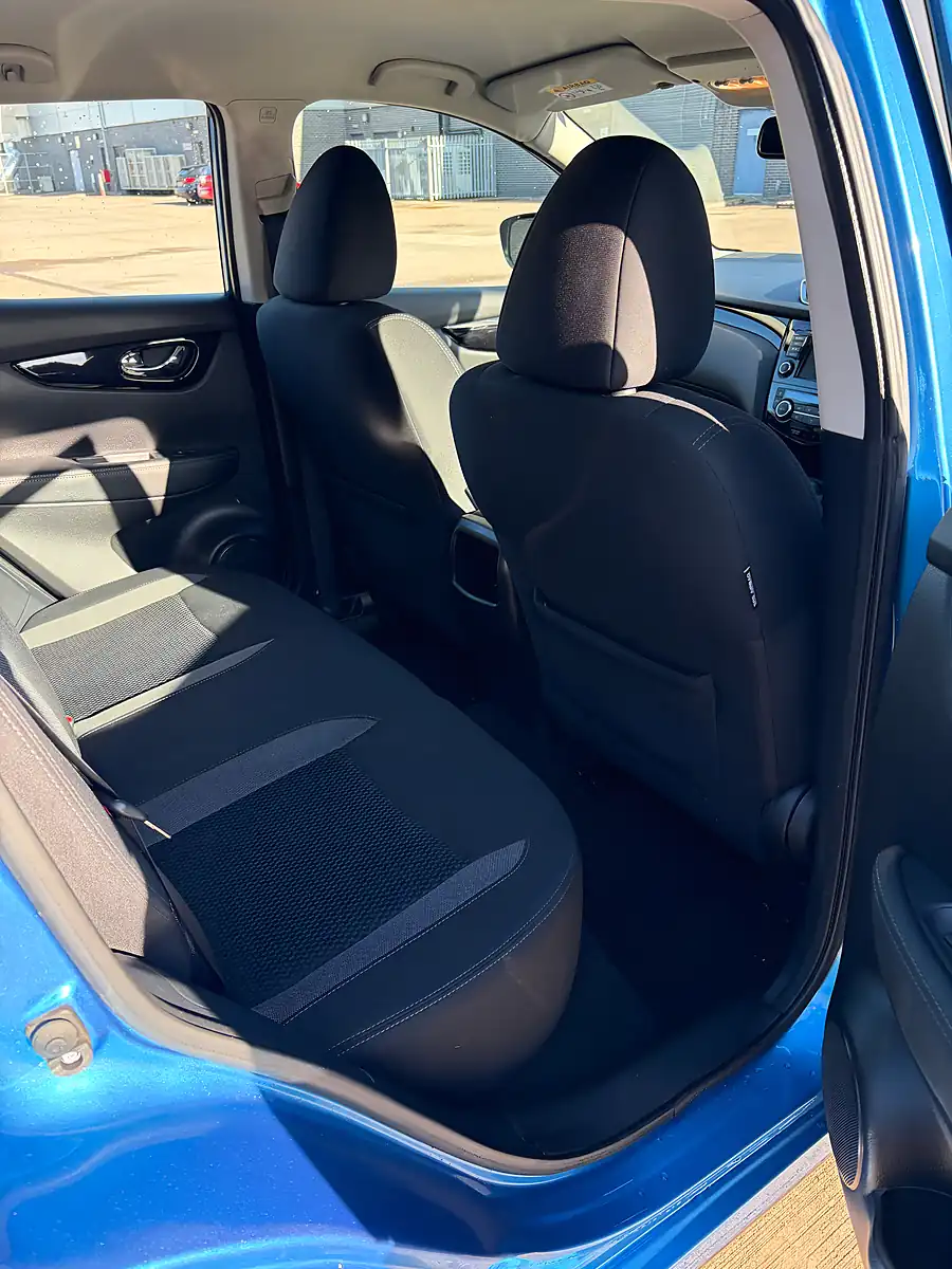 Used 2019 Nissan Qashqai Acenta Premium Blue - Interior and Exterior details 8