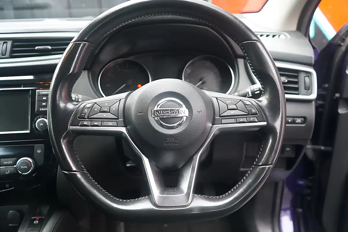 Used 2019 Nissan Qashqai Acenta Premium Blue - Interior and Exterior details 15