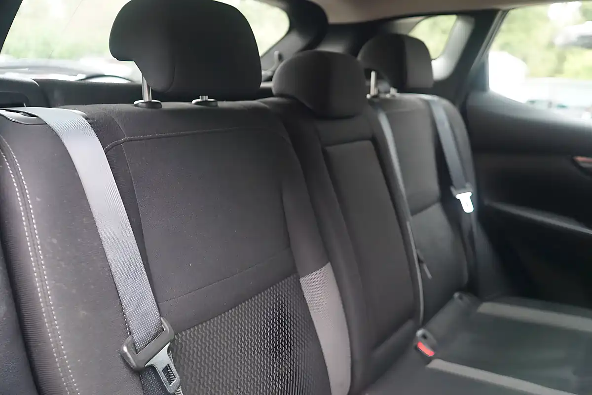 Used 2019 Nissan Qashqai Acenta Premium Blue - Interior and Exterior details 17