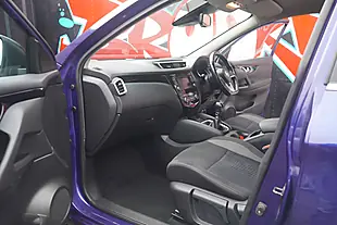 Used 2019 Nissan Qashqai Acenta Premium Blue - Interior and Exterior details 20